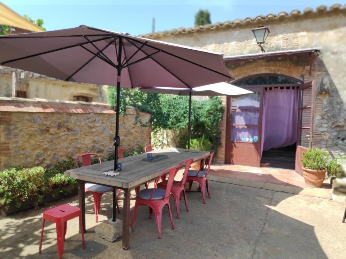 Mas Del Llop Blanc - Dog Friendly Hostal Rural - B&B Sobrestany Exterior foto