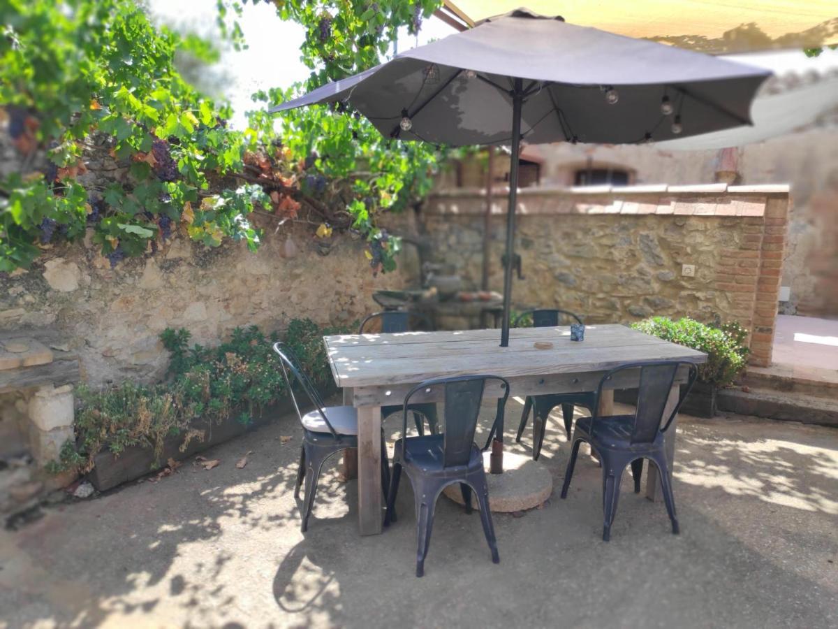 Mas Del Llop Blanc - Dog Friendly Hostal Rural - B&B Sobrestany Exterior foto